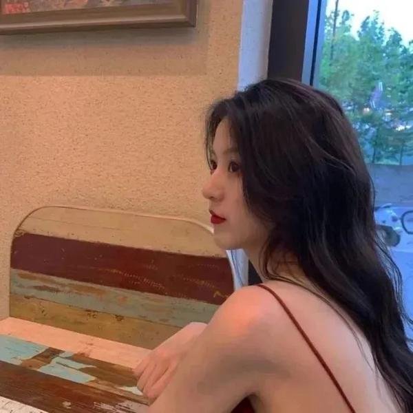 恋爱与友情之间